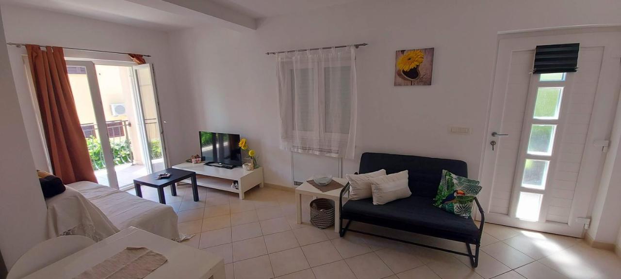 קרק Apartmani Tomislav מראה חיצוני תמונה