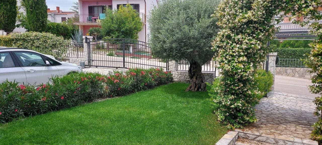 קרק Apartmani Tomislav מראה חיצוני תמונה